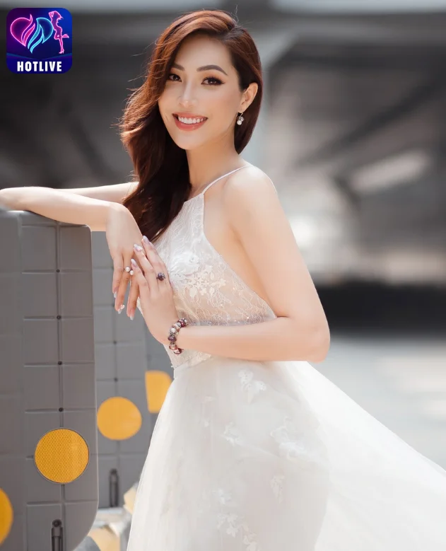 Diệu Ngọc-hotlive 