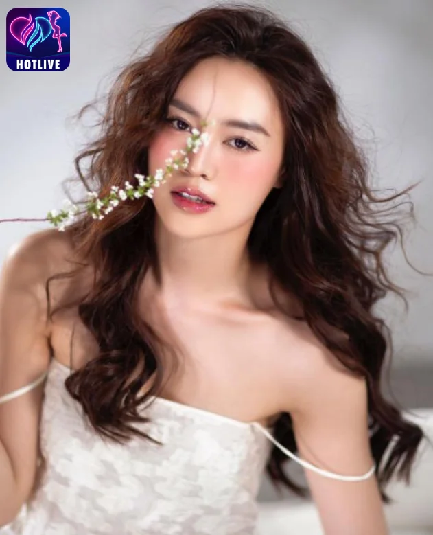 Lan Ngọc-hotlive 