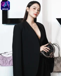 Read more about the article Minh Hằng hot51: Ngôi Sao Sáng Gương Vào Nghề Nghệ Thuật