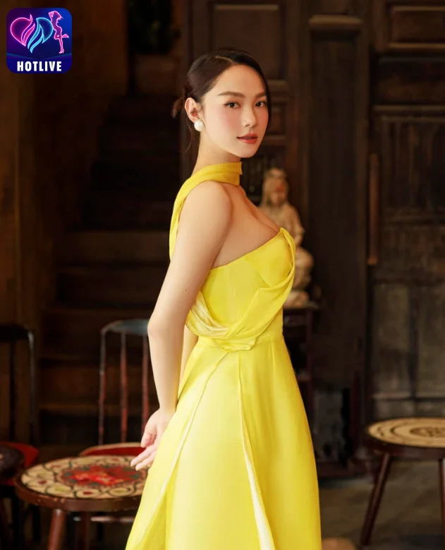 Minh Hằng-hotlive 