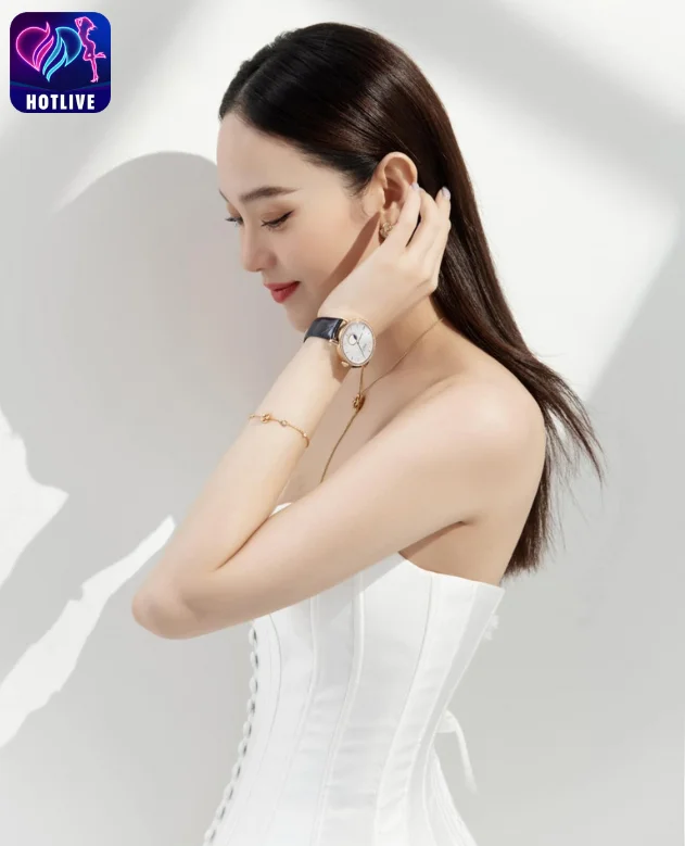 Minh Hằng-hotlive 