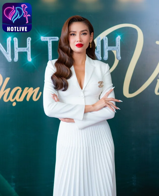 Read more about the article Ngôi sao sáng tỏ Võ Hoàng Yến: Hành trình nữ hoàng sắc đẹp và tài năng18. Journey of beauty and talent queen
