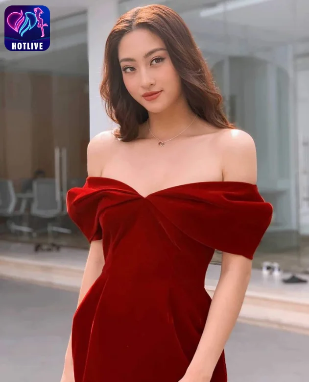 Lương Thùy Linh-hotlive