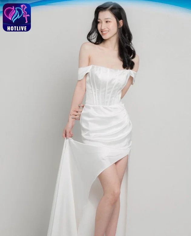 Phương Nhi-hotlive 