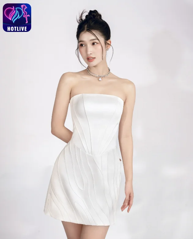 Phương Nhi-hotlive 