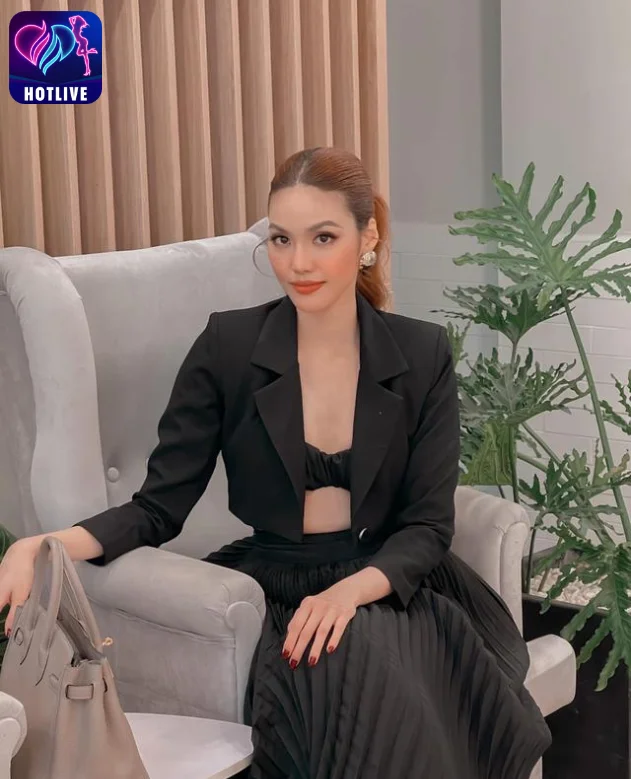 Trần Ngọc Lan Khuê hot51: Tia sáng mới của nền thời trang Việt Nam. The new light of Vietnamese fashion 7 - Hotlive Trần Ngọc Lan Khuê-hotlive