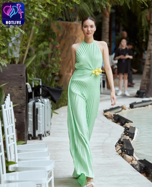 Trần Ngọc Lan Khuê hot51: Tia sáng mới của nền thời trang Việt Nam. The new light of Vietnamese fashion 11 - Hotlive Trần Ngọc Lan Khuê-hotlive