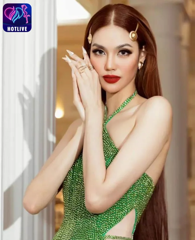 Read more about the article Trần Ngọc Lan Khuê hot51: Tia sáng mới của nền thời trang Việt Nam. The new light of Vietnamese fashion