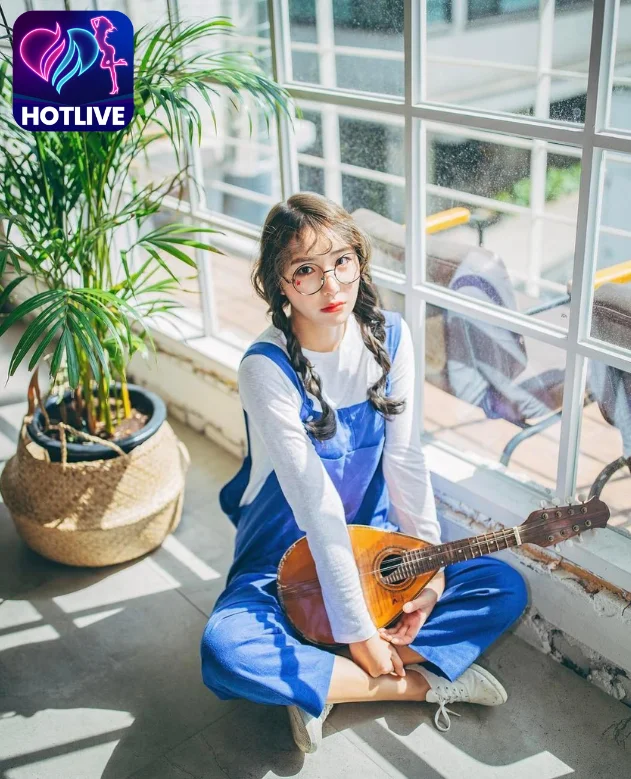 Lee Ji Woo -Hotlive 