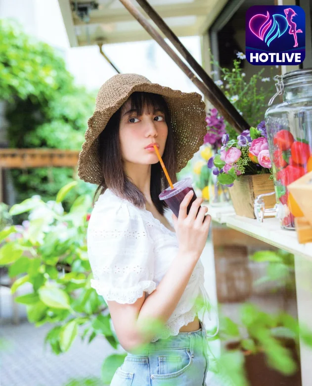Nao Kosaka-Hotlive