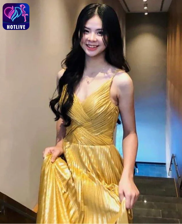 Nguyễn Ngân Hà-hotlive